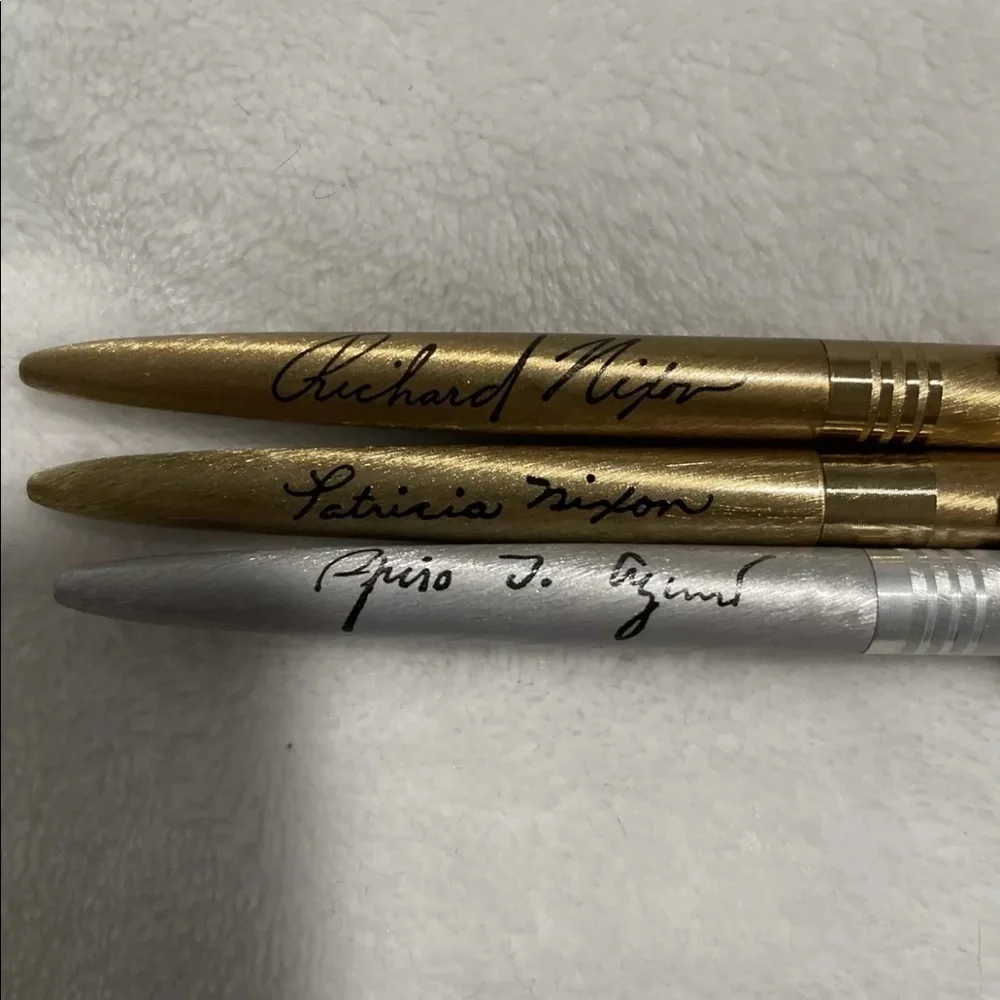 Richard Nixon Signature Presidential Pen Patricia Nixon Spiro Agnew